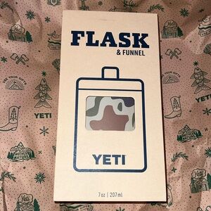 NWT Yeti Flask & Funnel - Camo